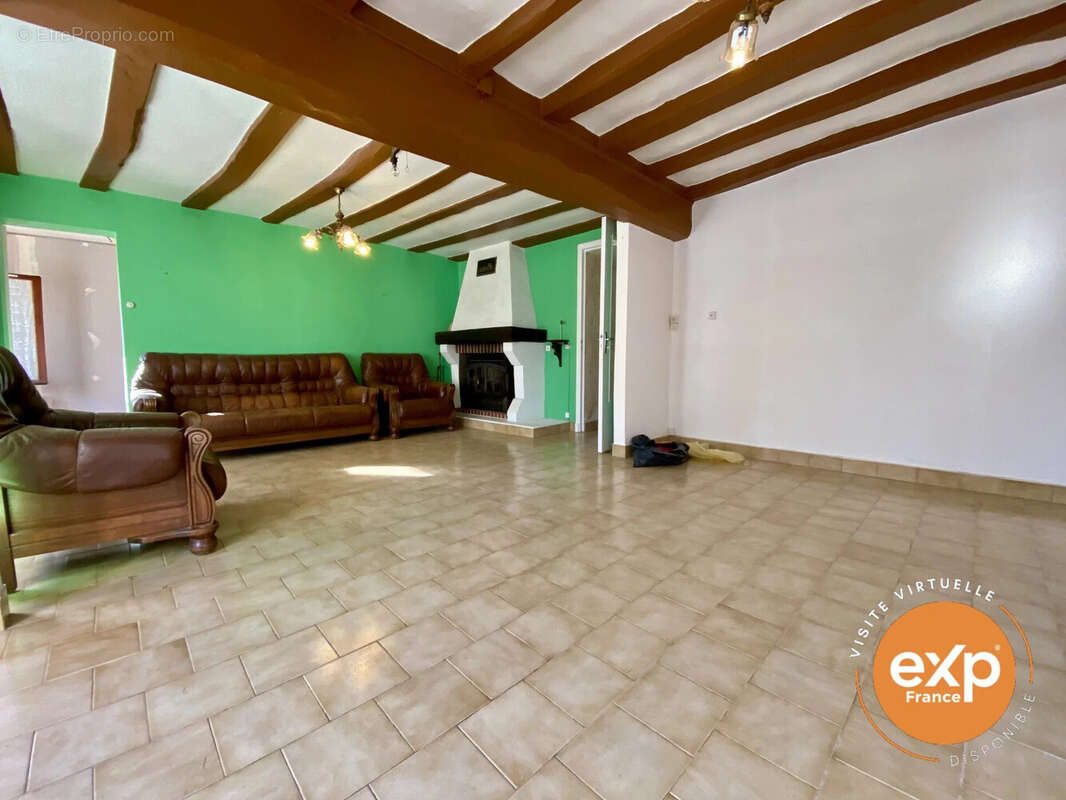 Maison 75 m² à Saint-Flovier  - photo 3