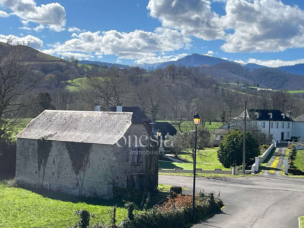 Maison à FEAS