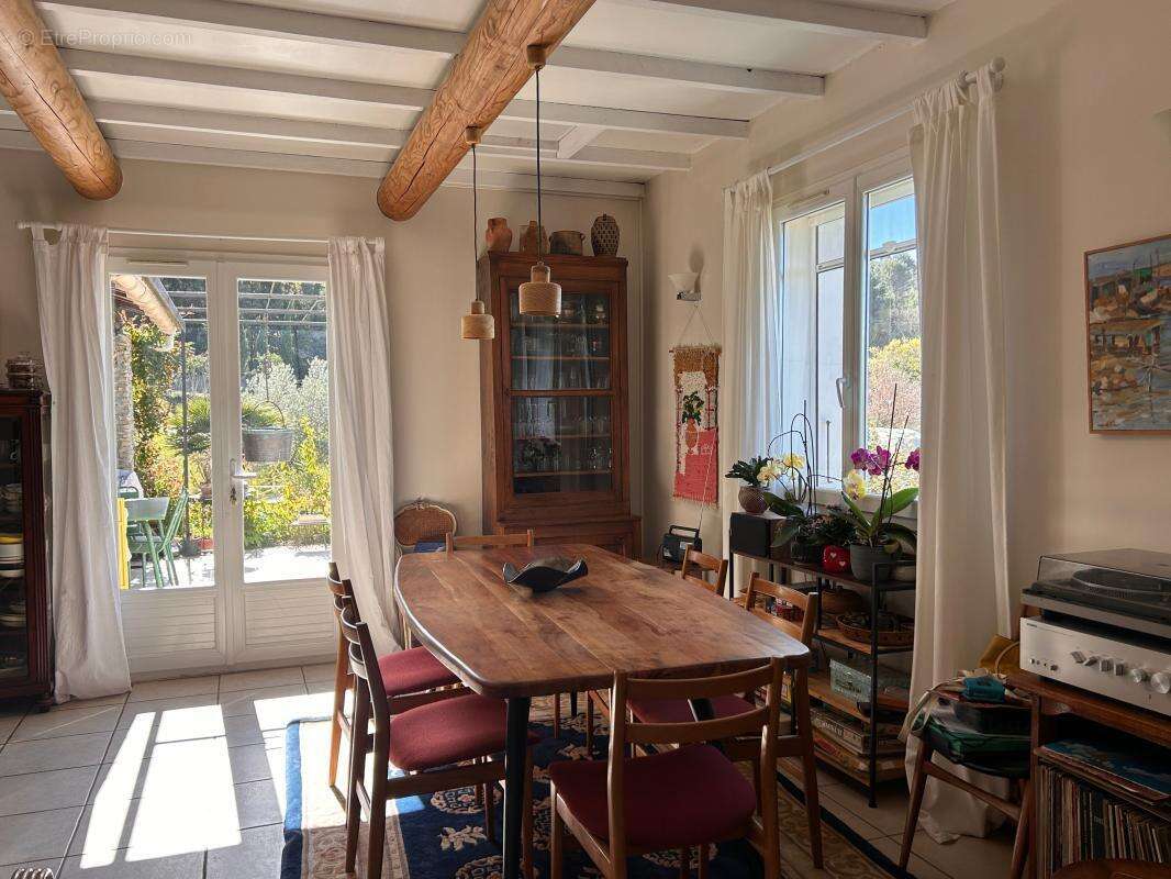 Maison à SAINT-ROMAN-DE-MALEGARDE