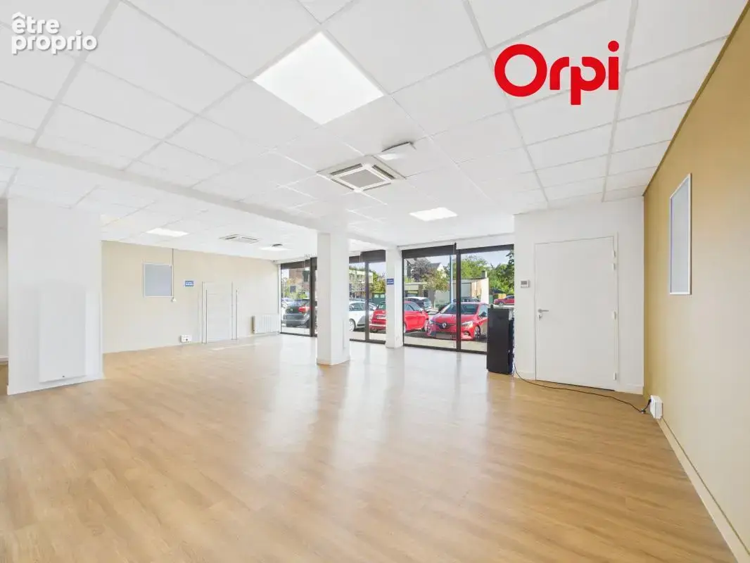 Bien Commercial À Vendre - photo 2