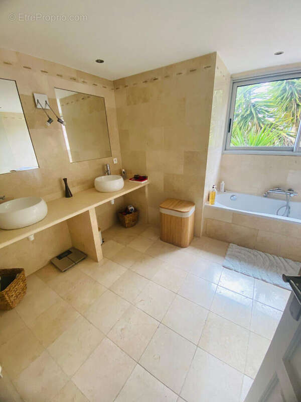 Appartement à ARLES