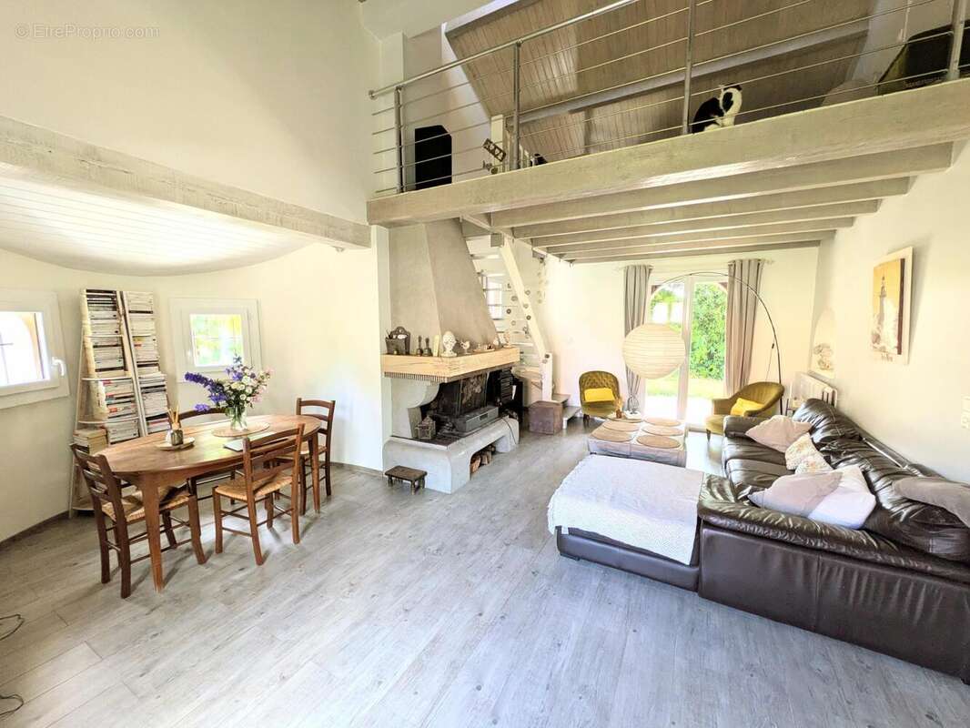 Photo 2 - Maison à CHATEAU-THEBAUD