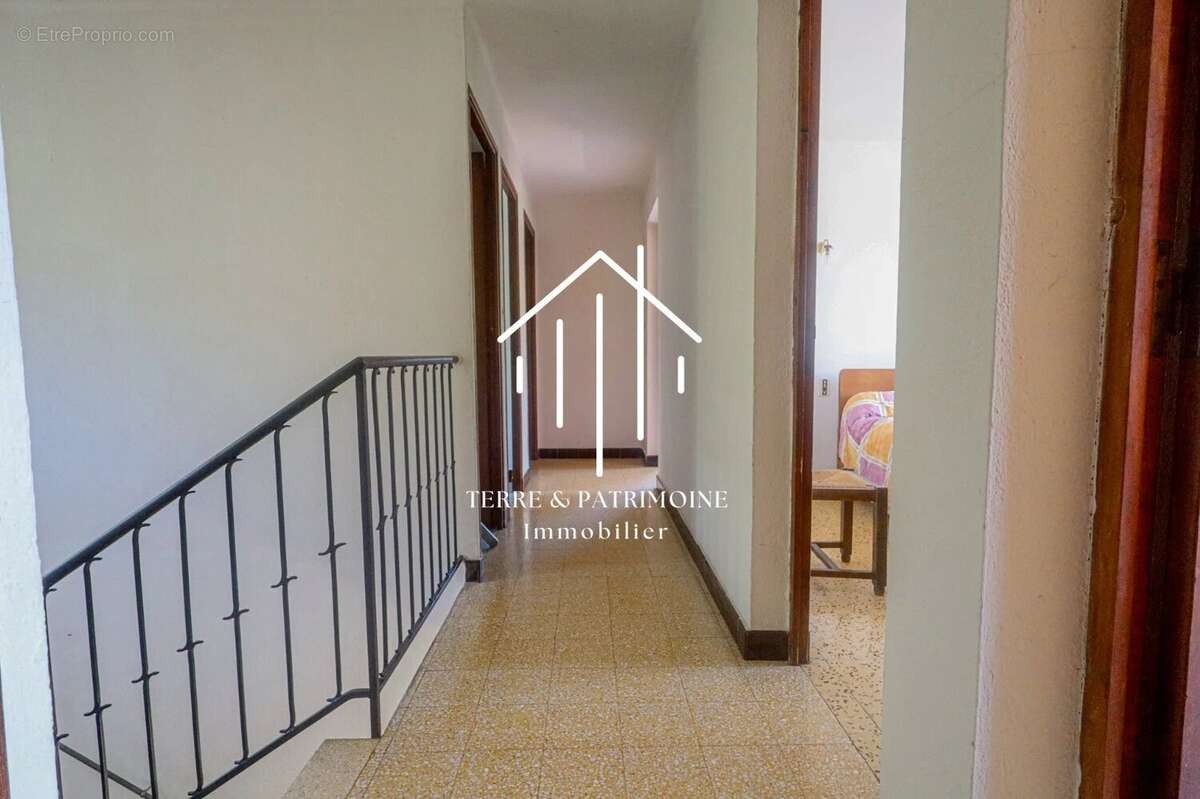 Maison de 1965 avec terrain attenant - photo 8