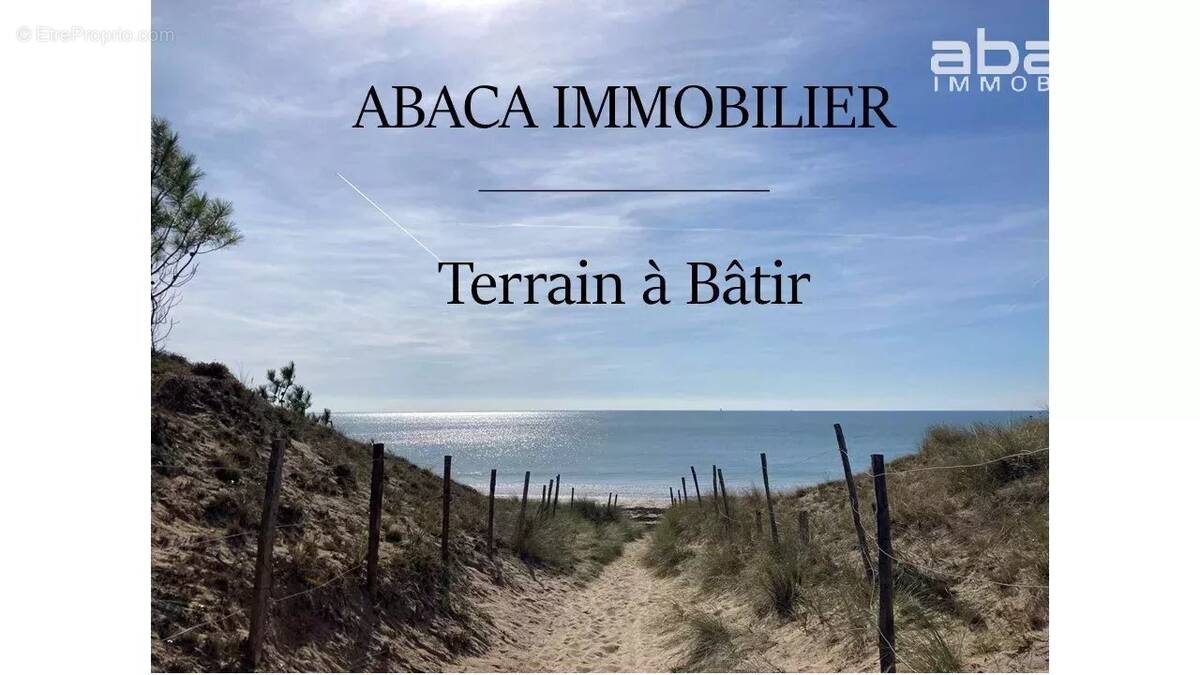 Terrain à SAINT-CLEMENT-DES-BALEINES