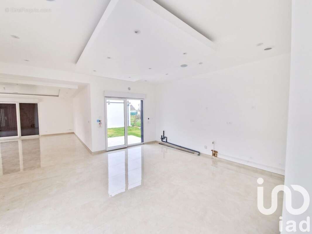 Photo 6 - Maison à CORQUILLEROY