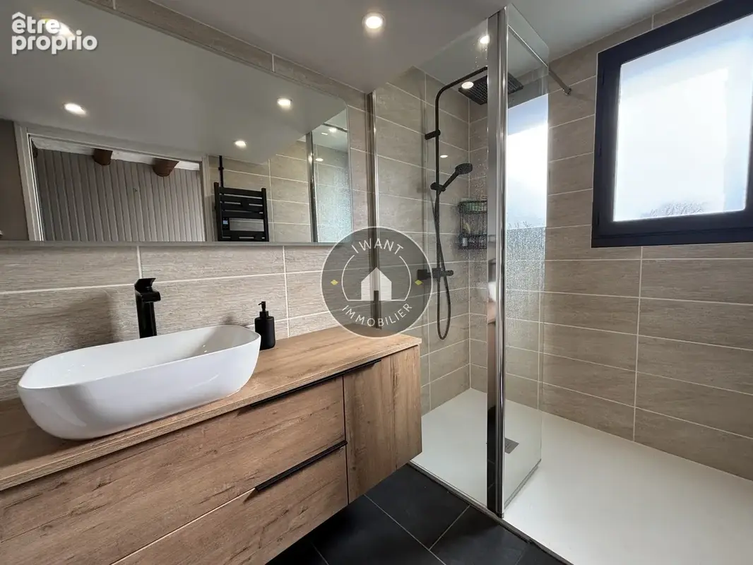 Maison 121m2 à Saint Clément des Levées atypique et coup coeur :) - photo 10