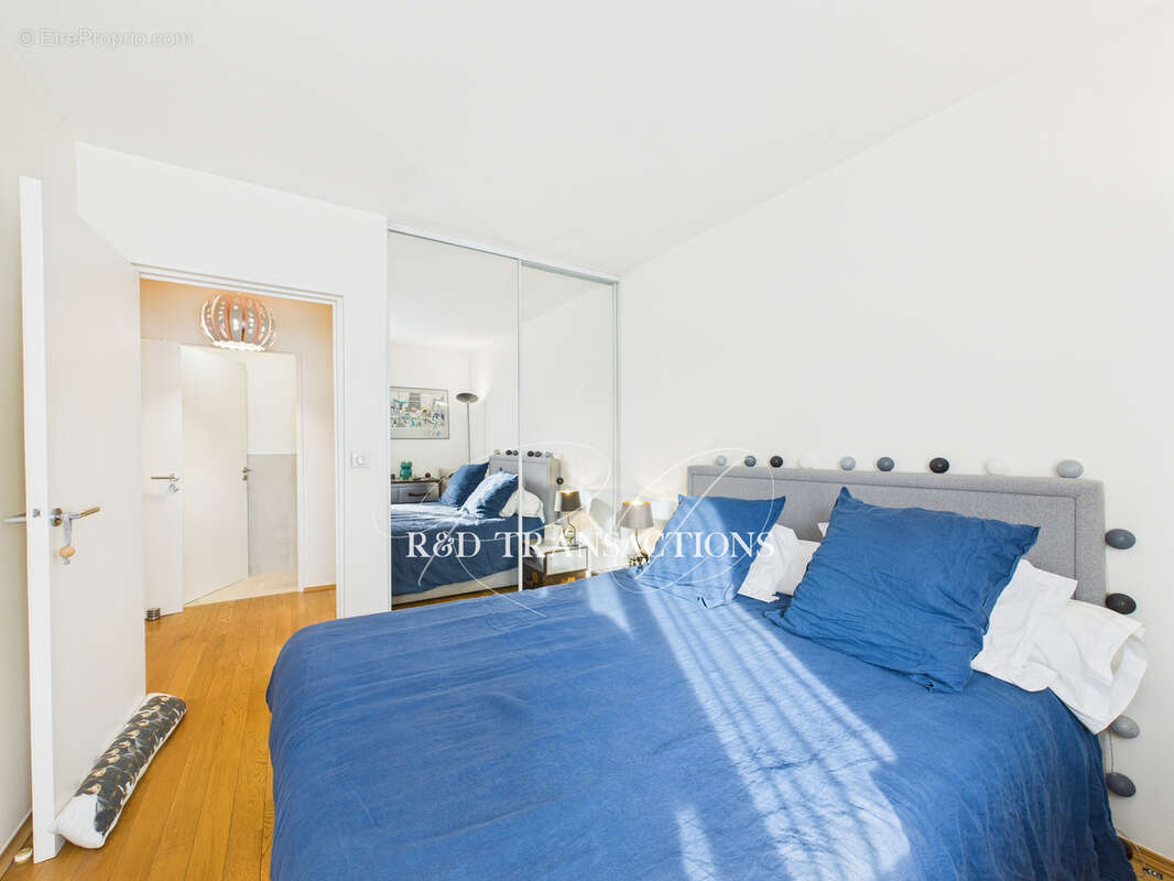 Appartement à SURESNES