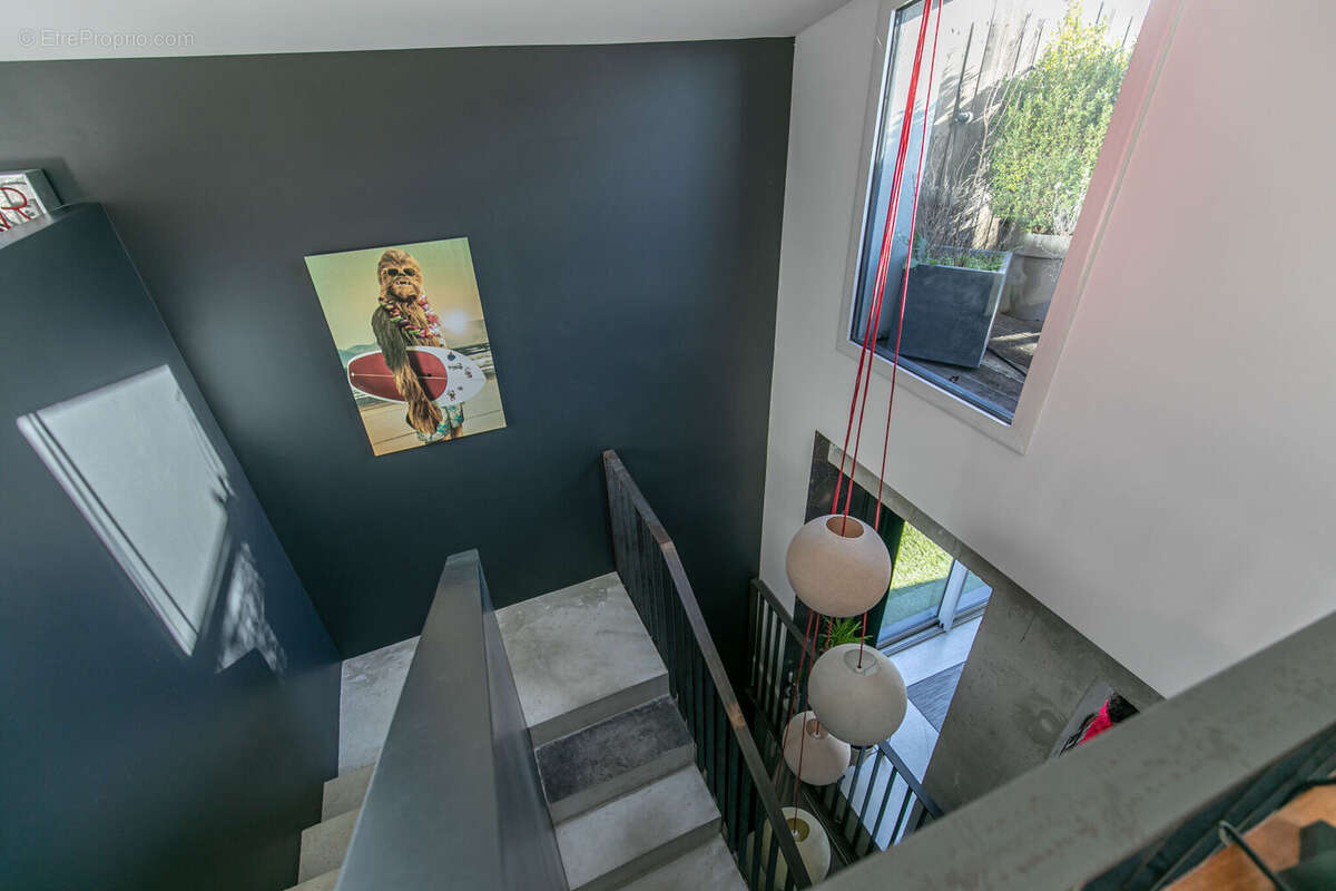 Appartement 165 m² à Montreuil  - photo 2