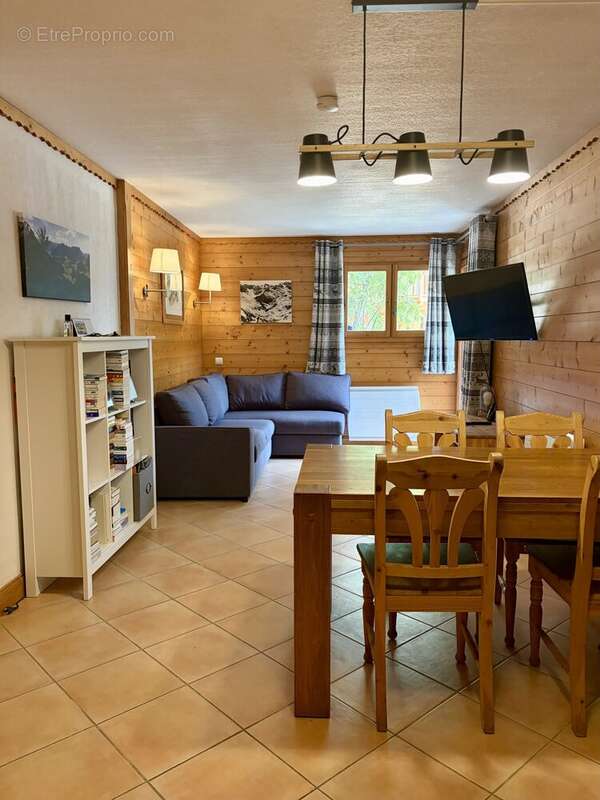 Les allues (73550) – t3 avec terrasse, parking couvert, cave et casier à skis - photo 2
