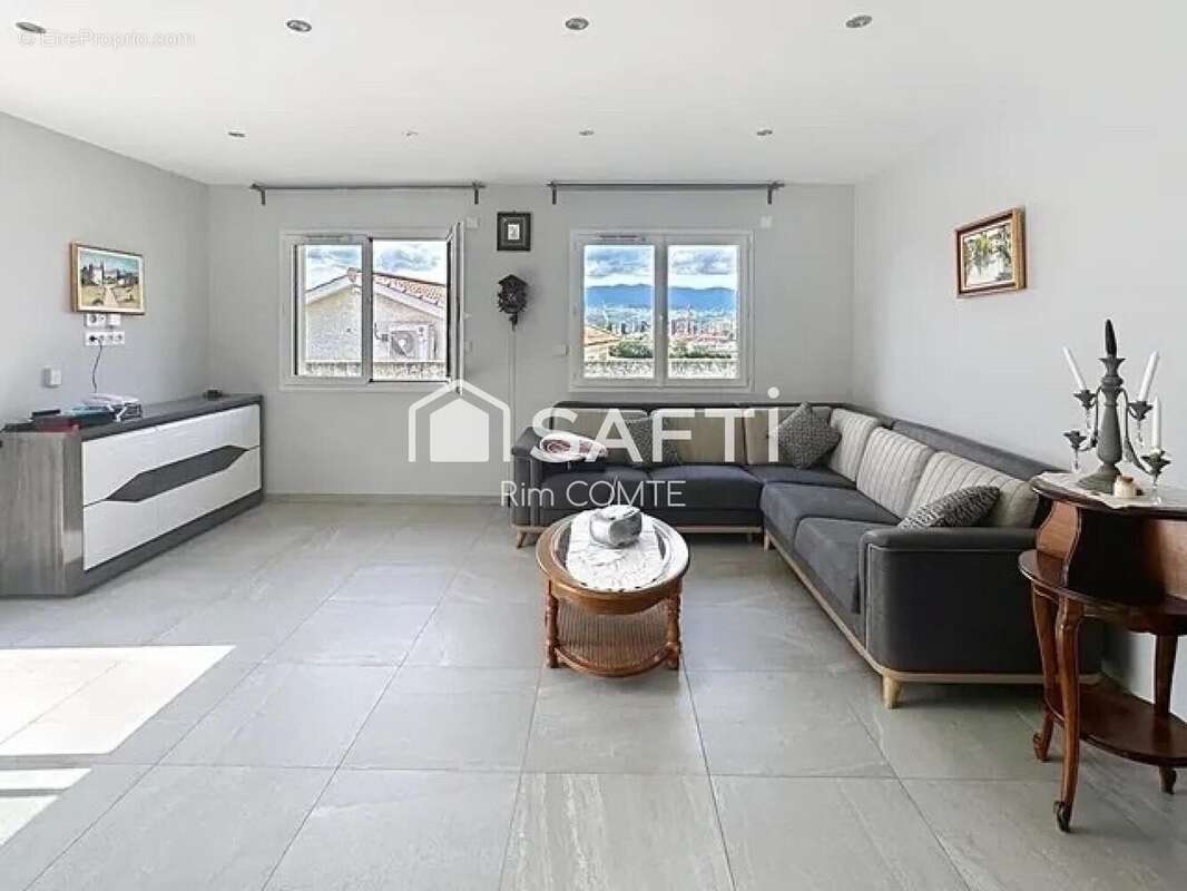 Photo 2 - Maison à SALAISE-SUR-SANNE