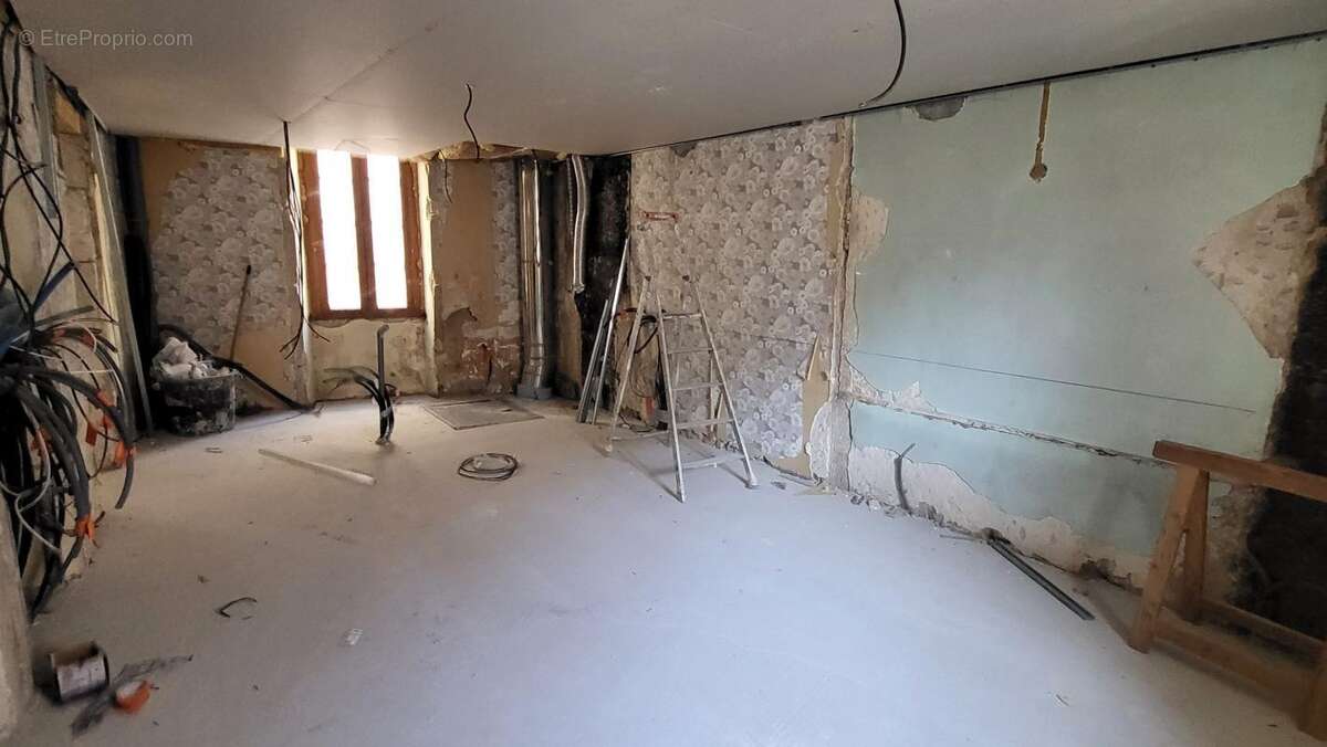 Appartement à LARGENTIERE