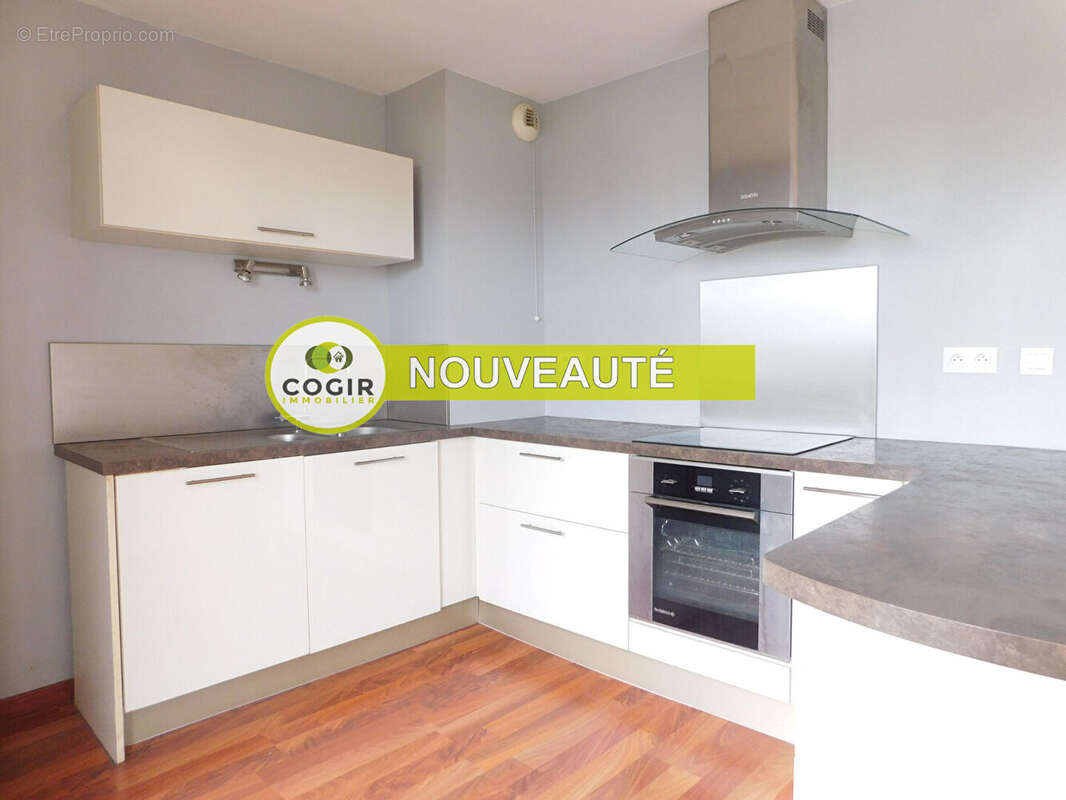 Appartement à VEZIN-LE-COQUET