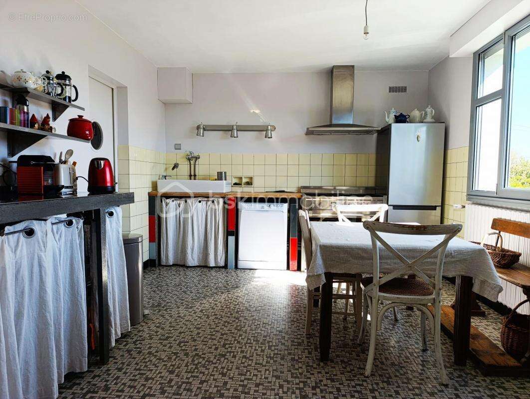 Maison à CONDE-SUR-SARTHE