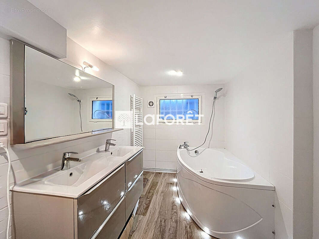 Maison à LE VESINET