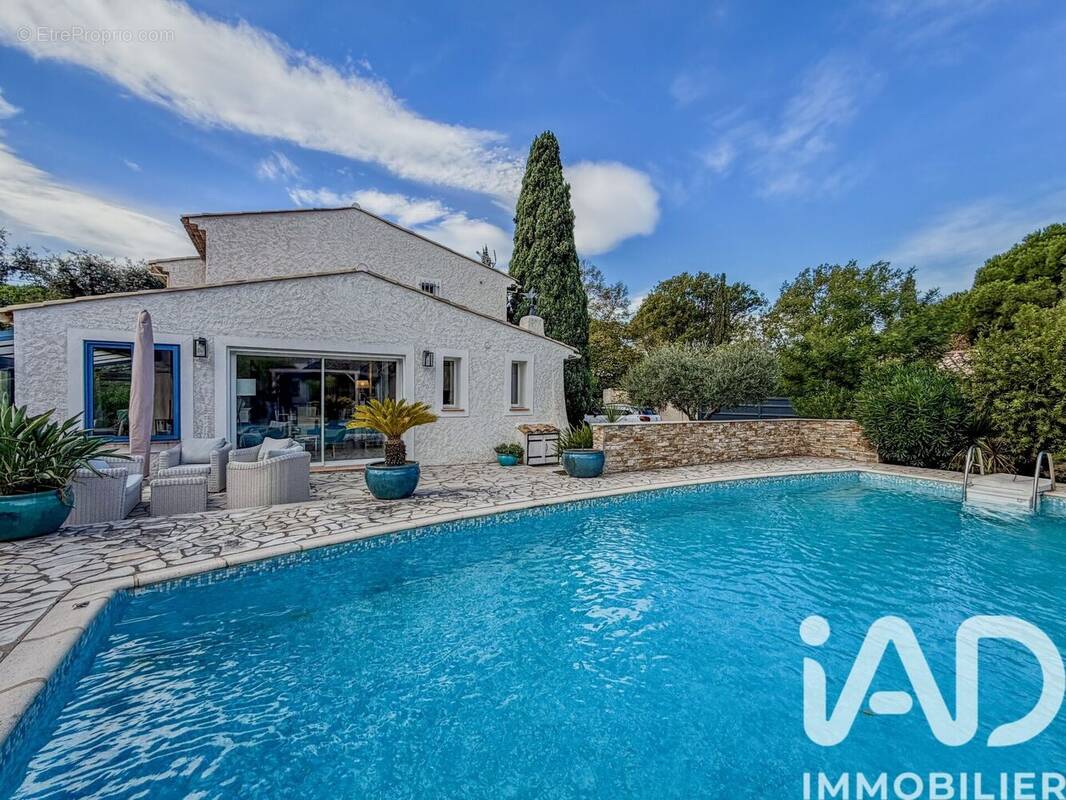 Photo 1 - Maison à PUGET-SUR-ARGENS