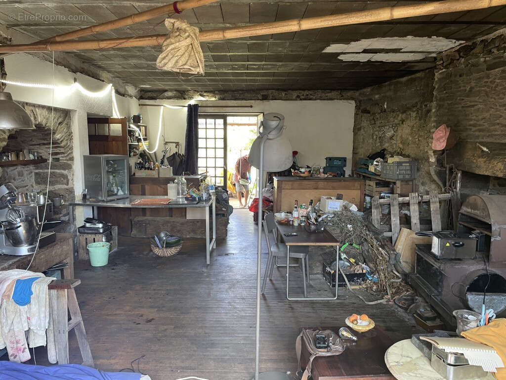 Ségur Le Château, un des plus beaux villages de France - photo 14