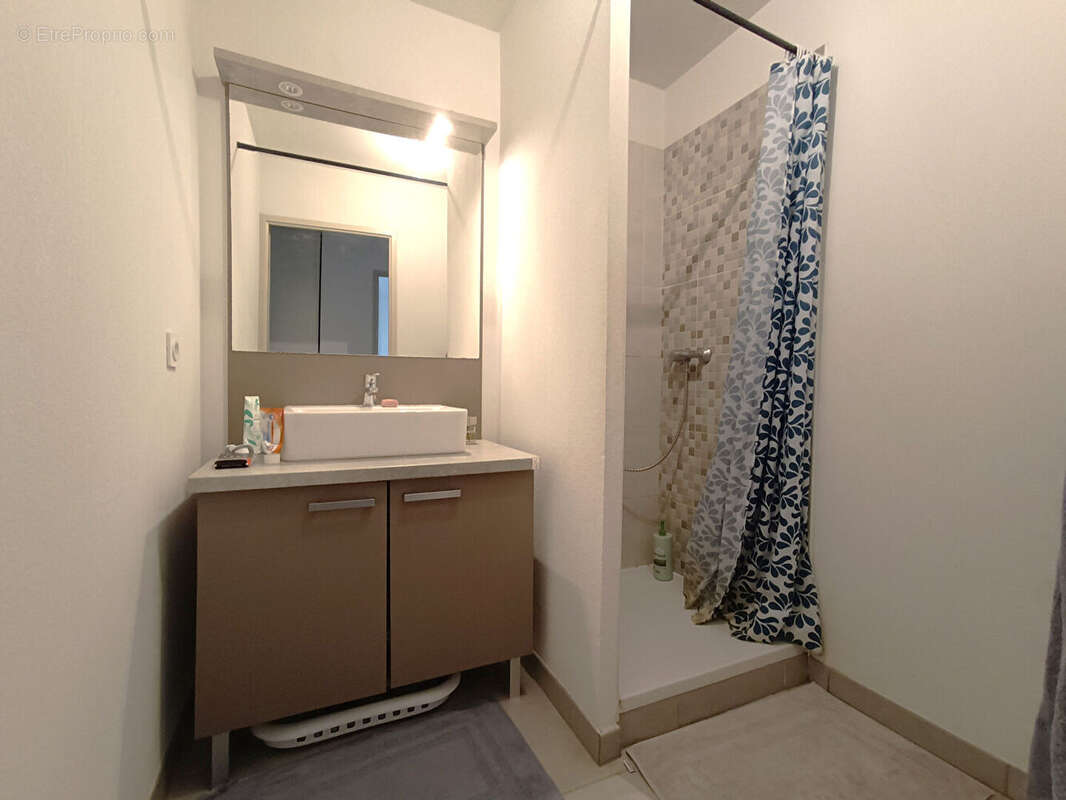 Appartement à VILLENAVE-D'ORNON