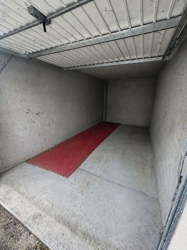 Parking / box Limeil Brévannes résidence WINDSOR - photo 2