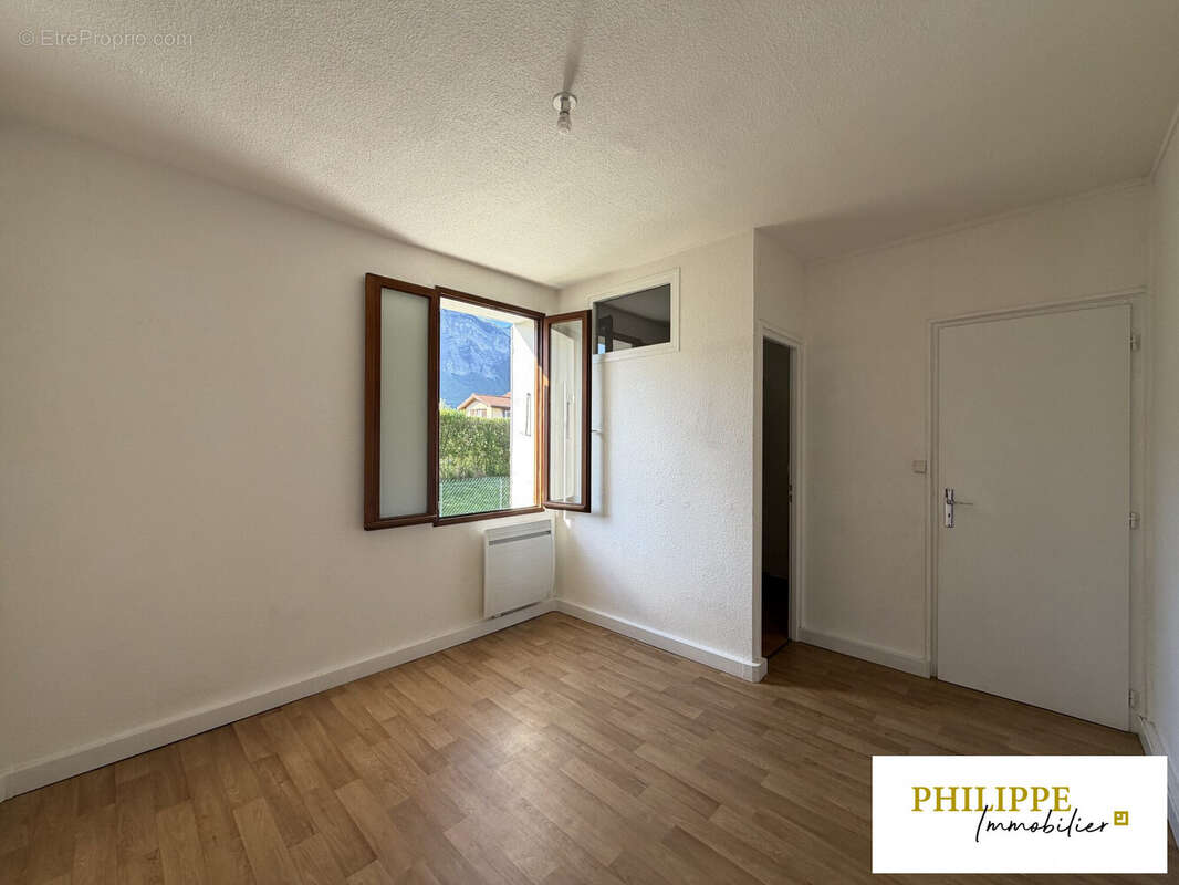 Appartement à CROLLES