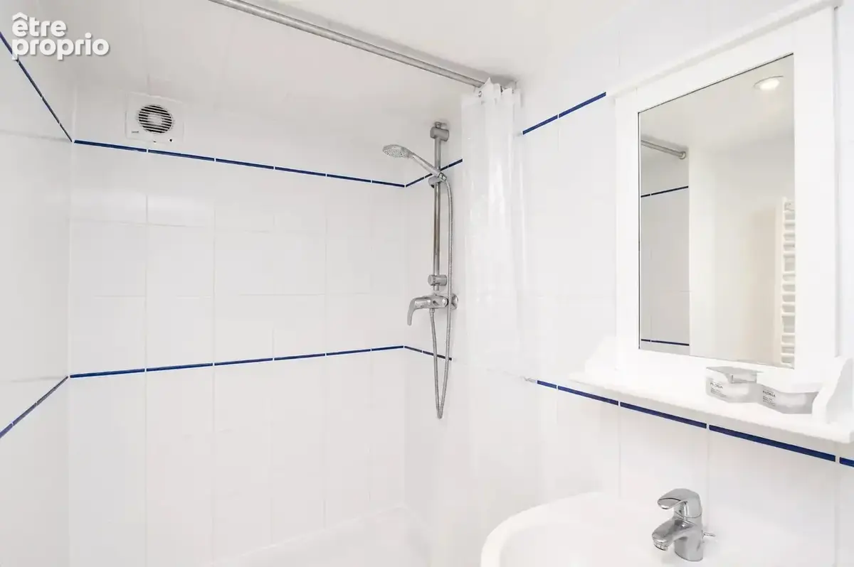 Chatou - maison de 115 m² avec beau potentiel - terrain de 1197 m² -  studio amenage de  35 m² - photo 12