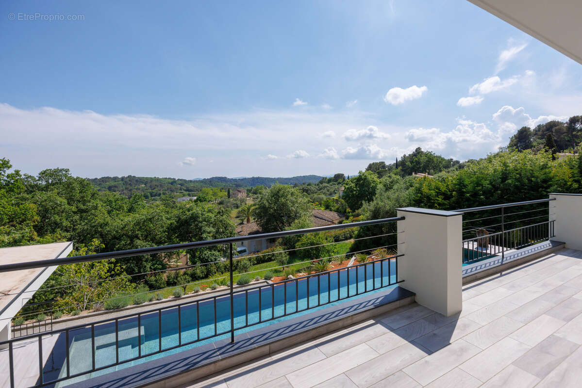 Maison à TOURRETTES-SUR-LOUP
