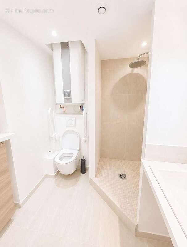 Photo 8 - Appartement à PARIS-20E