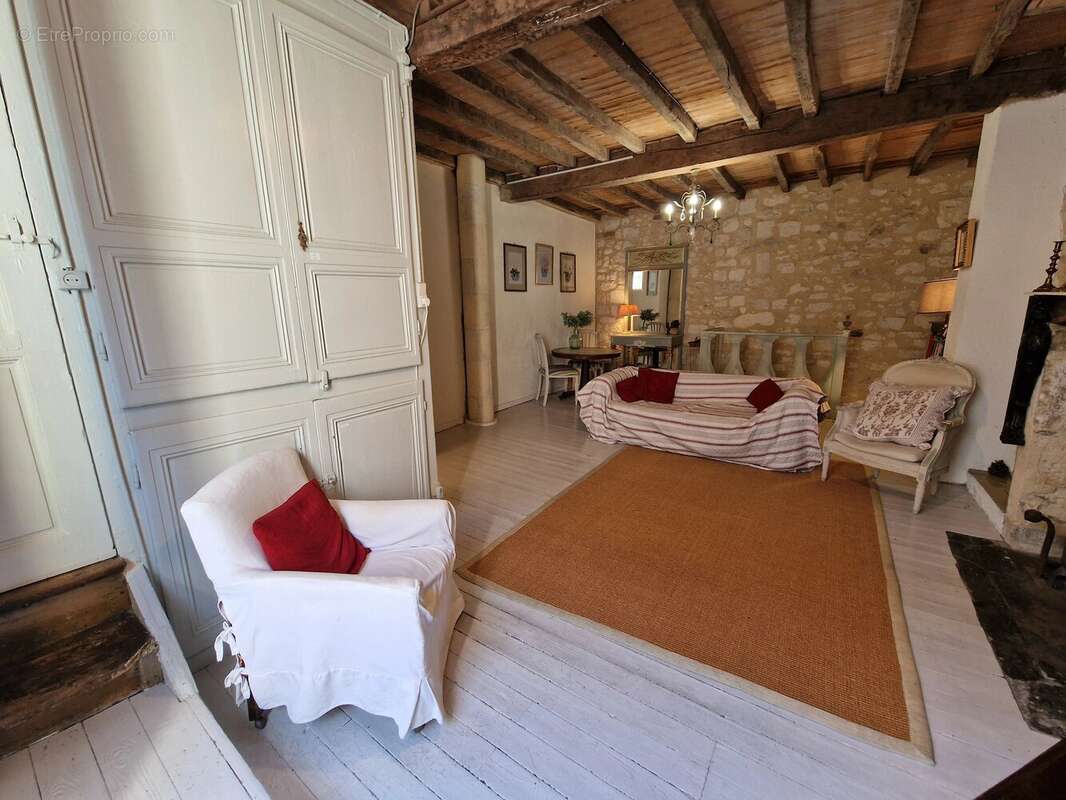 Appartement à MONFLANQUIN