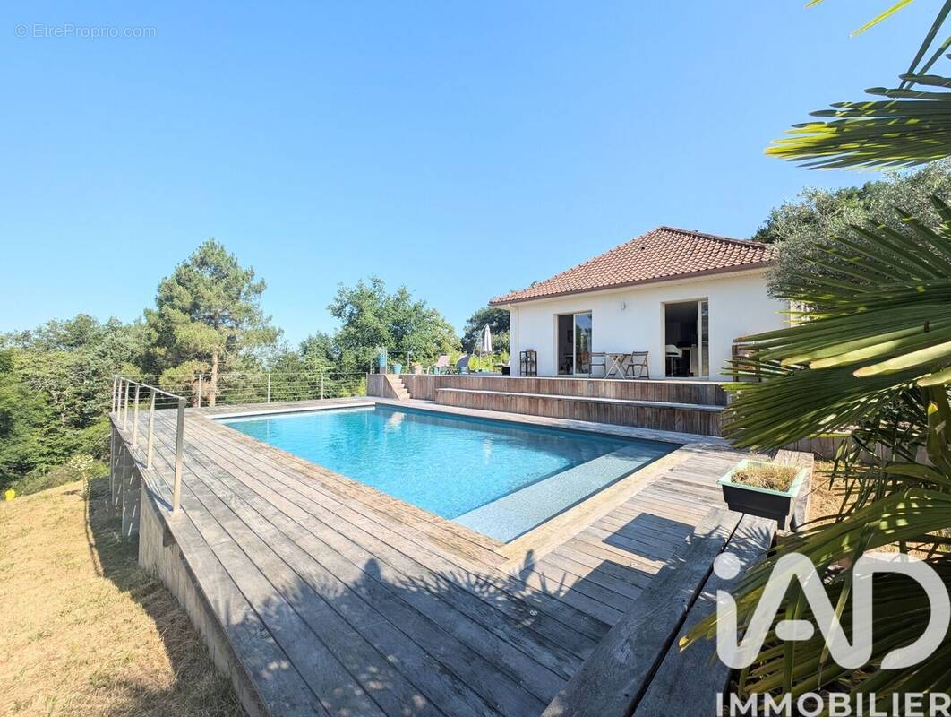 Photo 1 - Maison à USSAC