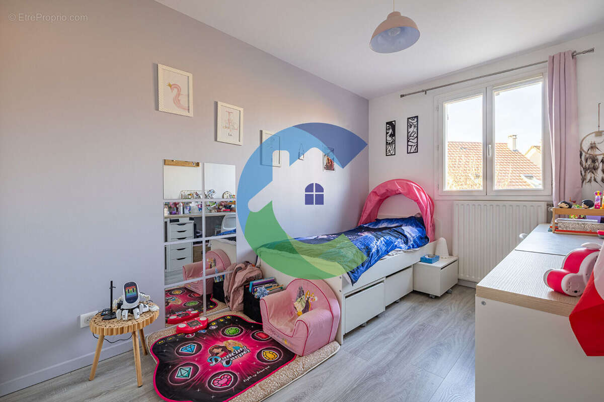 Maison à BALLAINVILLIERS