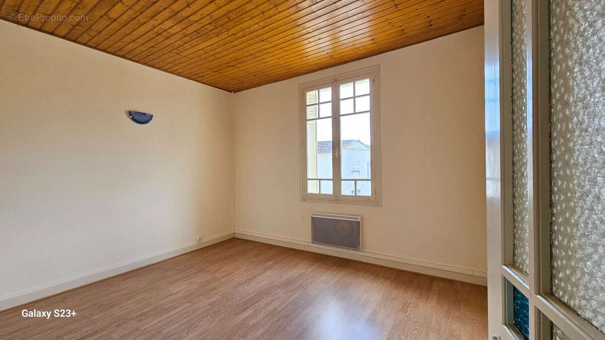 Maison à GRANZAY-GRIPT