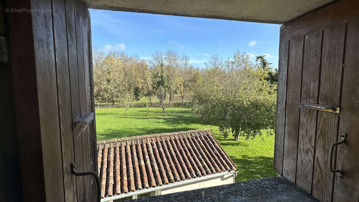 Maison à AUTHON-EBEON