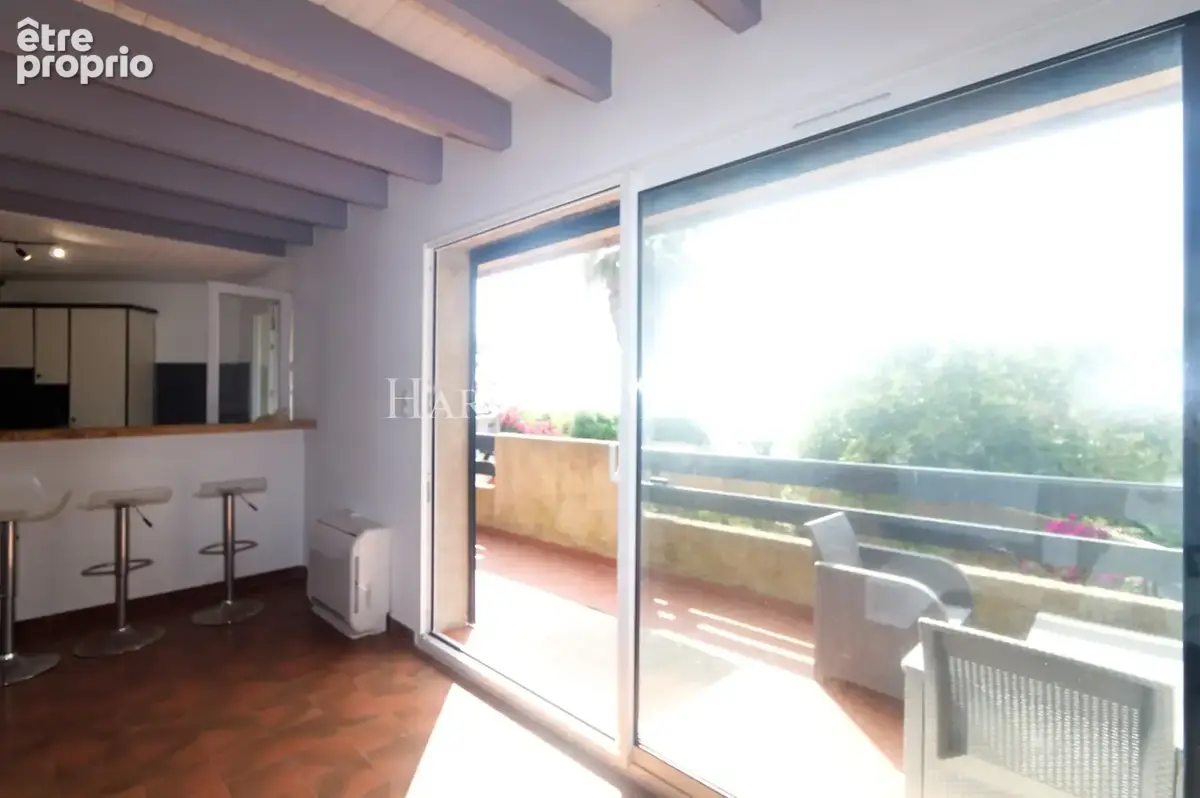 Villa indépendante avec une jolie vue mer proche de la plage. - photo 2