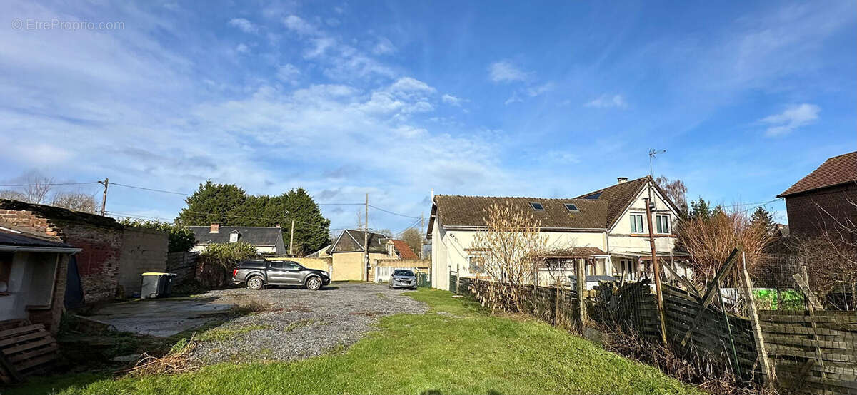 Autre à BUCAMPS