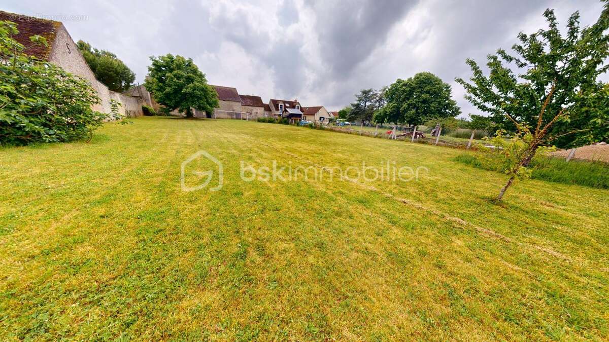 Maison à NANCRAY-SUR-RIMARDE