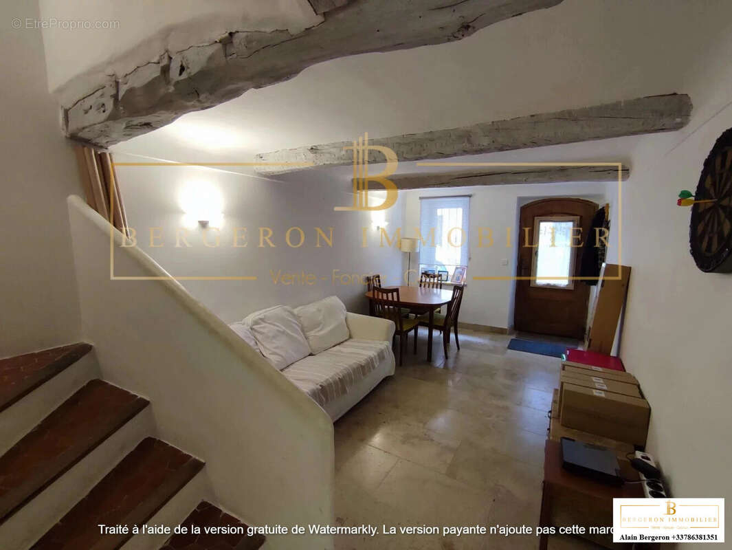 Maison à SAINT-CEZAIRE-SUR-SIAGNE