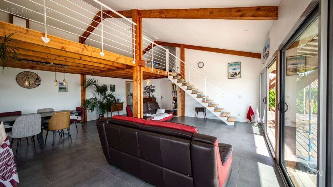 Maison à BOURG