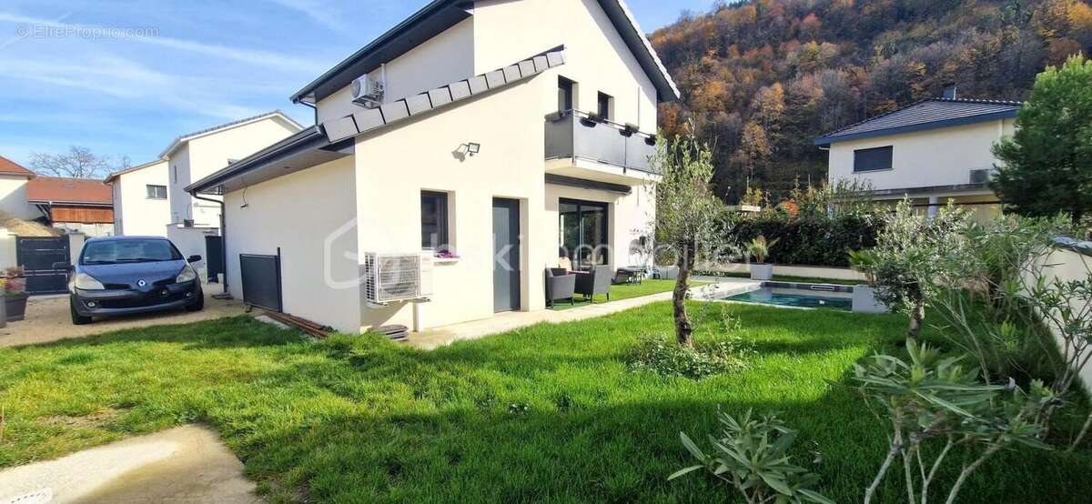 Maison à VILLARD-BONNOT