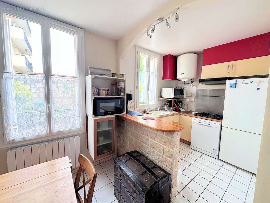 Appartement à SAINT-MAUR-DES-FOSSES