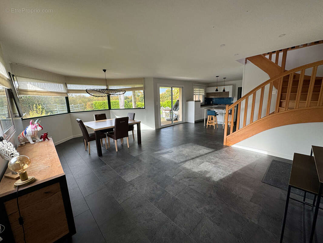 Maison à SAINT-SAUVEUR