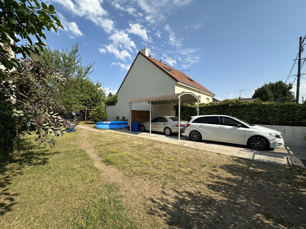 Maison à CHELLES