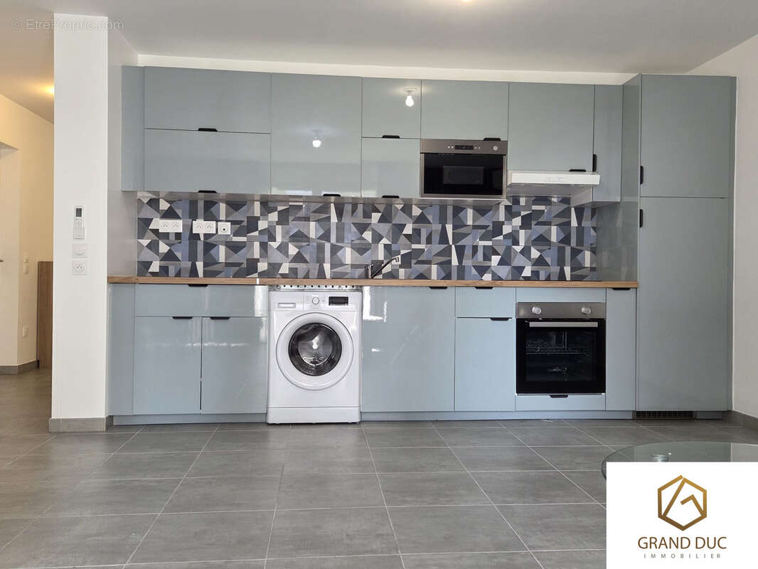 Appartement à MARSEILLE-2E