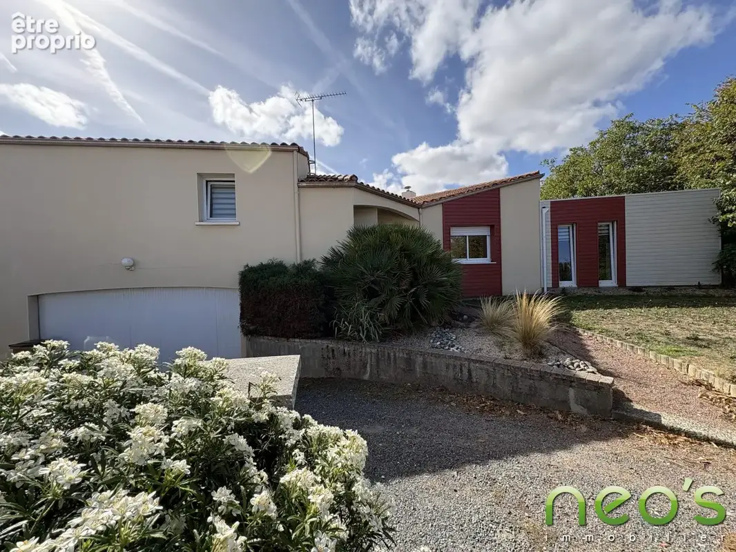 Photo Maison à Begrolles-En-Mauges au prix de 262 500€