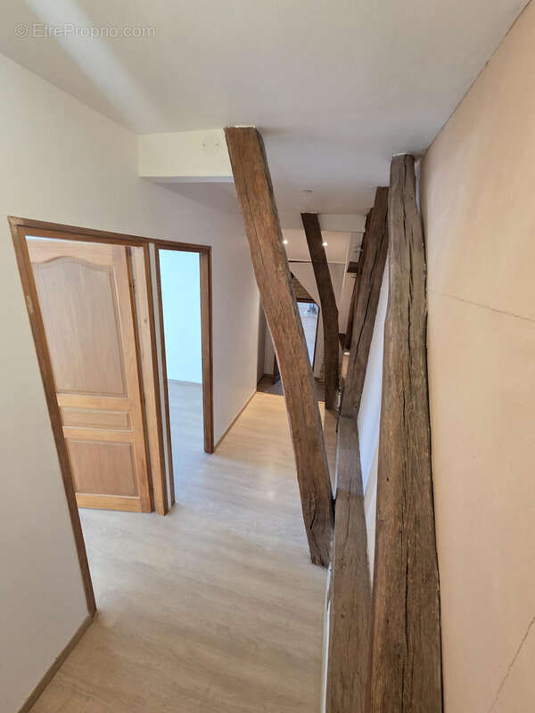 Appartement à MOULINS