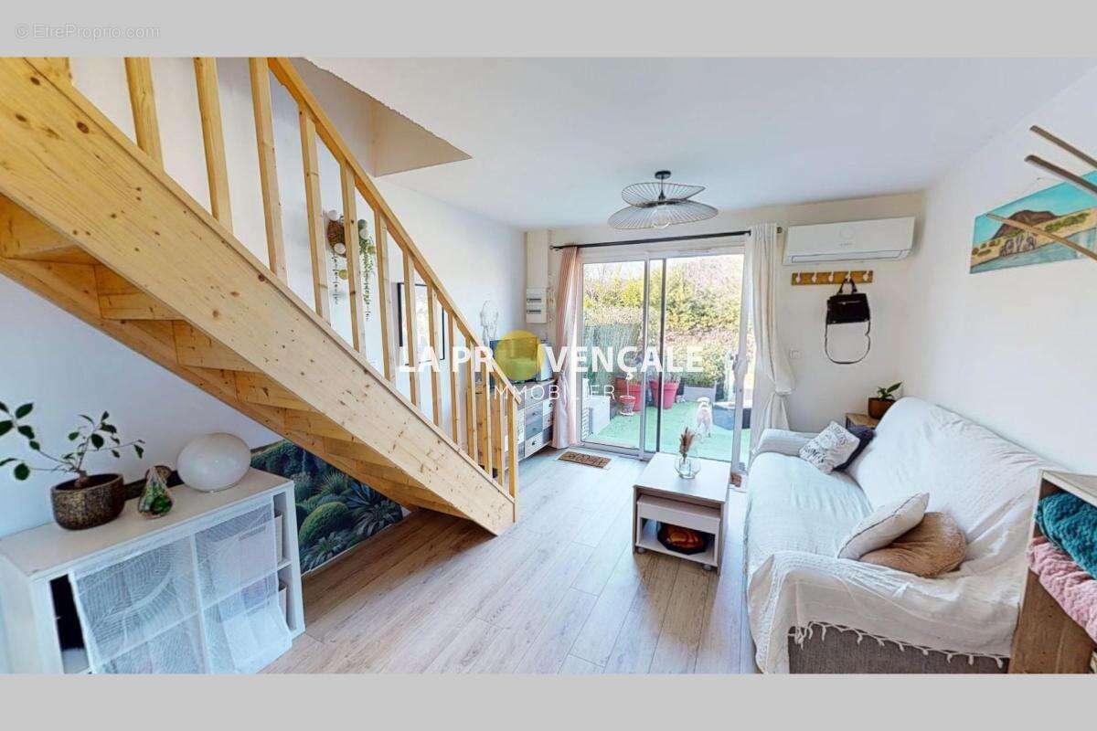 Appartement à MEYREUIL