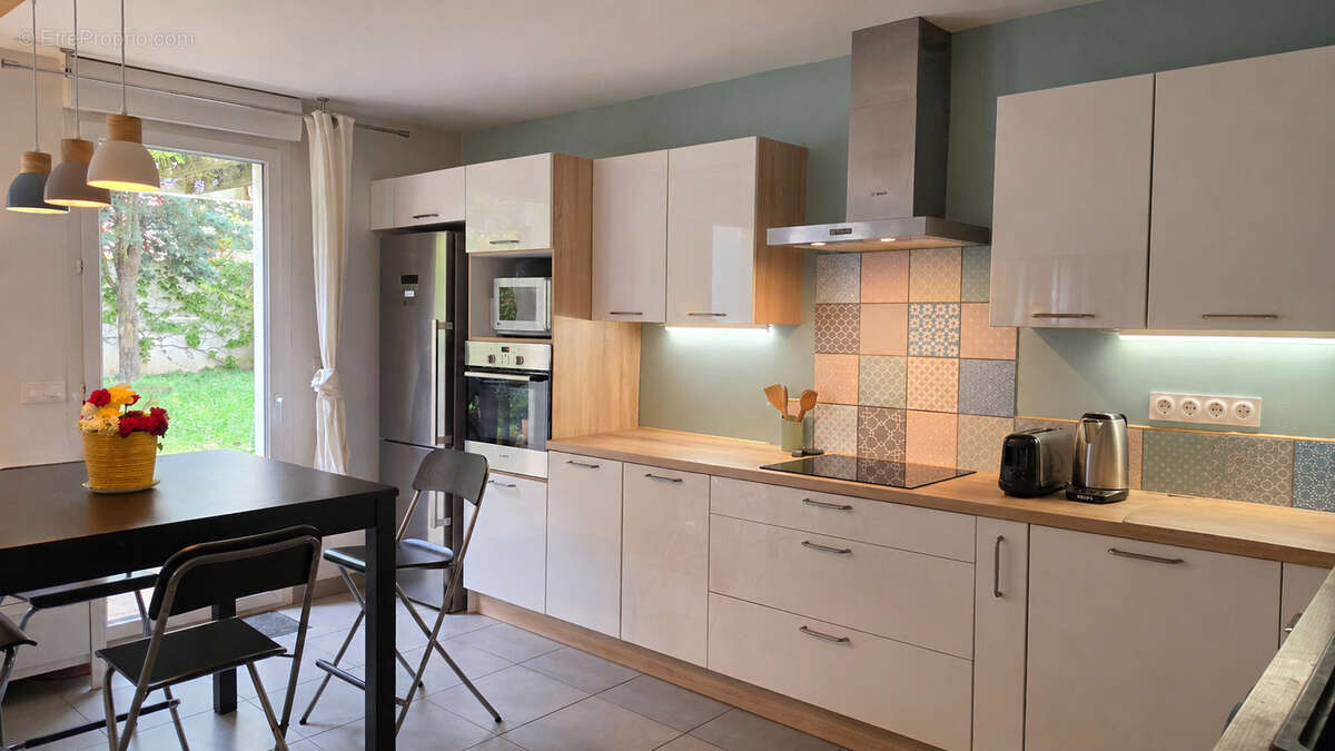 Appartement à CRAPONNE