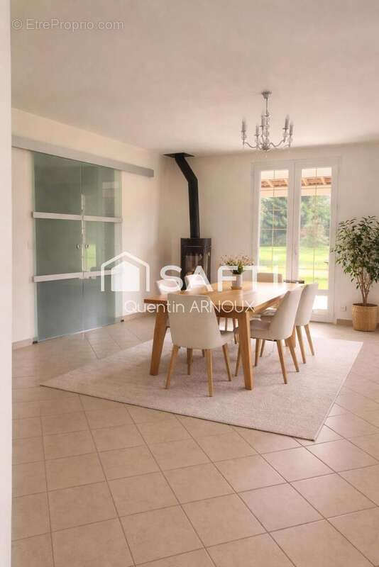 Maison 212 m² à Coincy  - photo 3