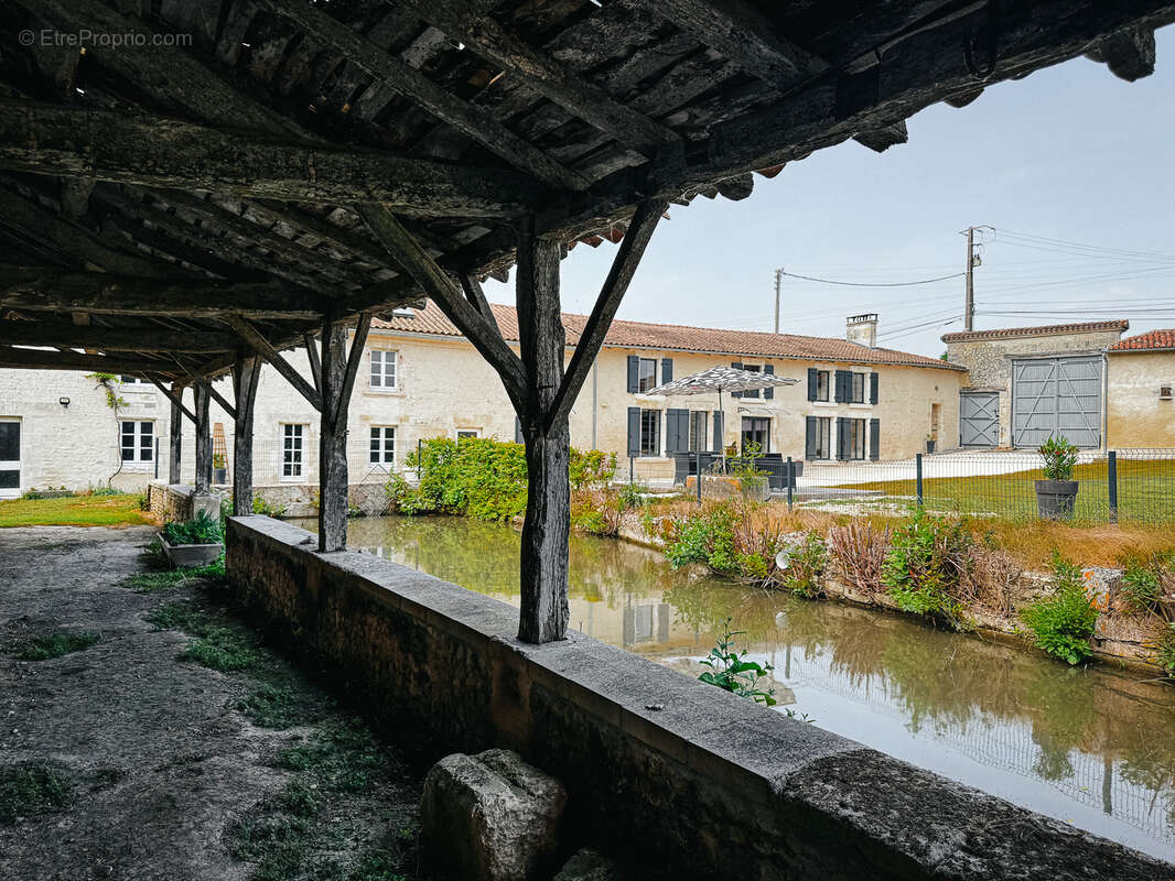 Maison à CHALLIGNAC