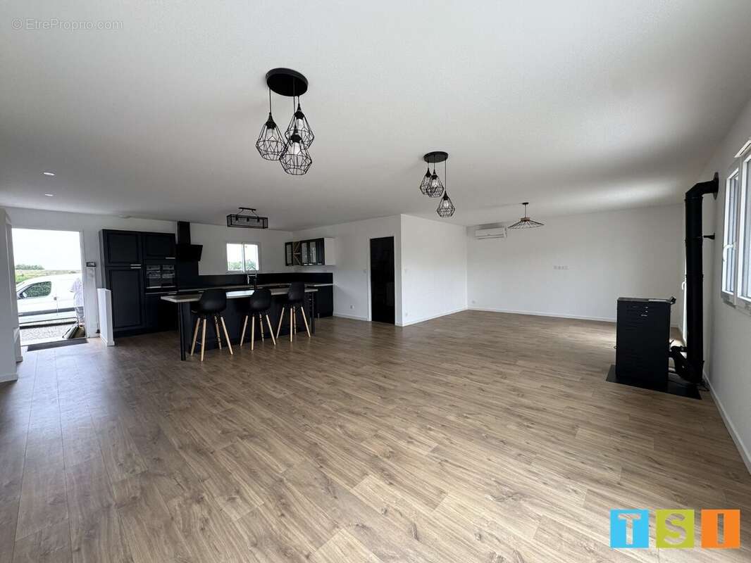 Sur les Serres Saint - Gaudinoises 130 m² de confort, sur 2060m² de terrain clos . - photo 7
