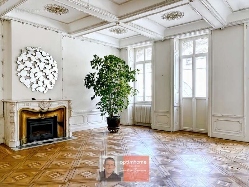 Appartement à LONS-LE-SAUNIER