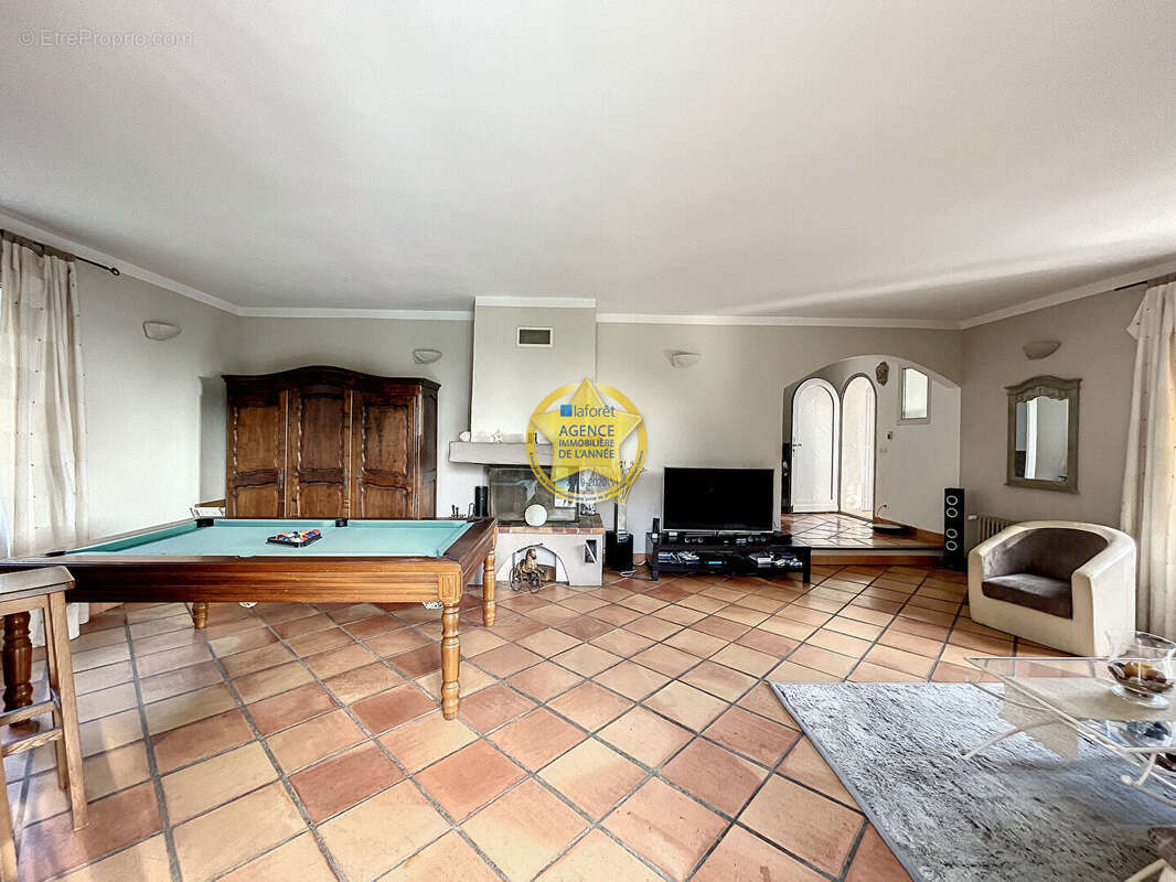 Maison à ROCHEFORT-DU-GARD